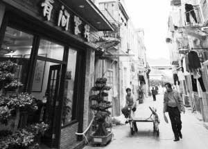 与外地家庭旅馆相比，大连家庭旅馆缺乏相关行业标准